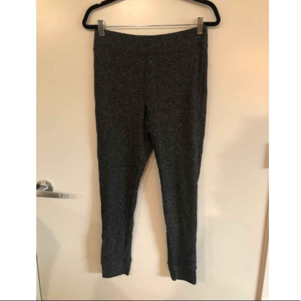 American Eagle - Gray Waffle Knit Jegging